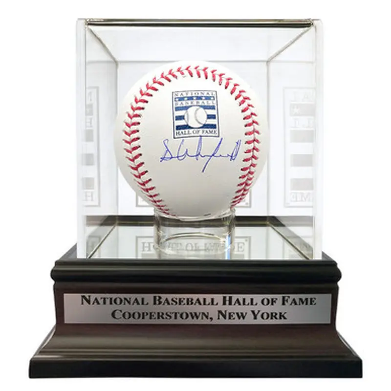 Dave Winfield Autographed Hall of Fame Logo Baseball with HOF Case (Beckett) 