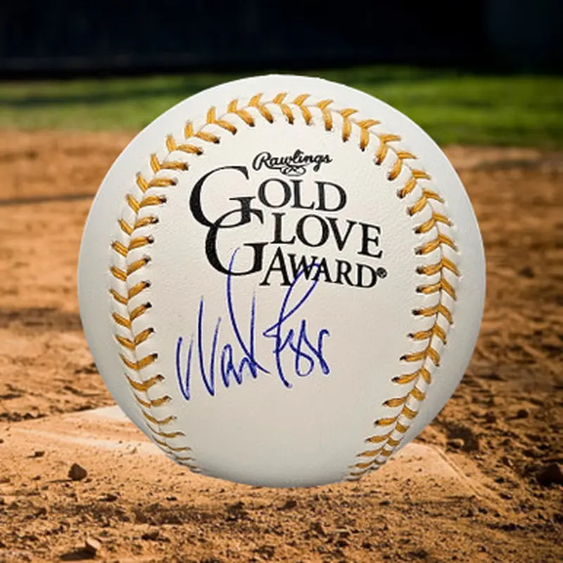 Wade Boggs Autographed Rawlings Gold Glove Logo Baseball (JSA) 