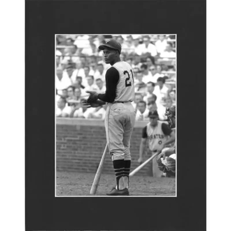 Matted 8x10 Photo- Roberto Clemente Standing 