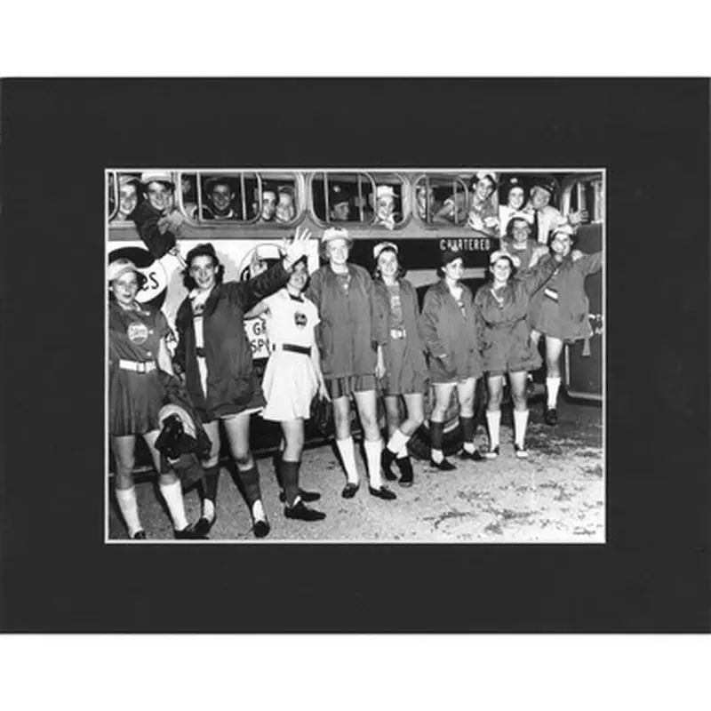 Matted 8x10 Photo- Chicago Colleens and Springfield Sallies 
