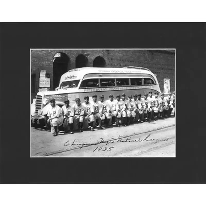 Matted 8x10 Photo- 1935 Pittsburgh Crawfords Team 