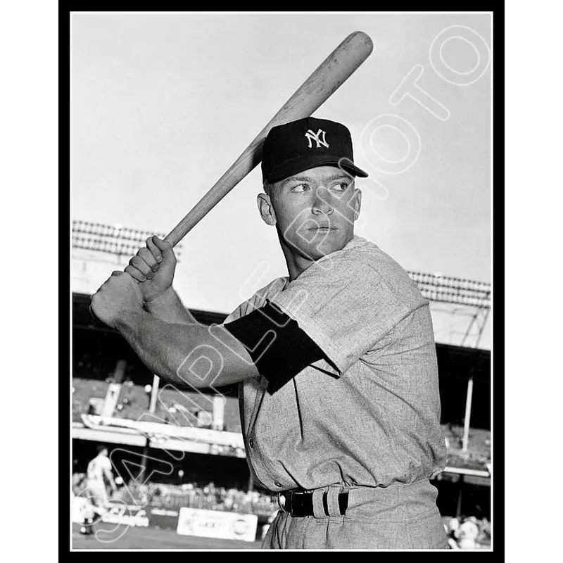 Mickey Mantle 11X14 Photo - New York Yankees - 493