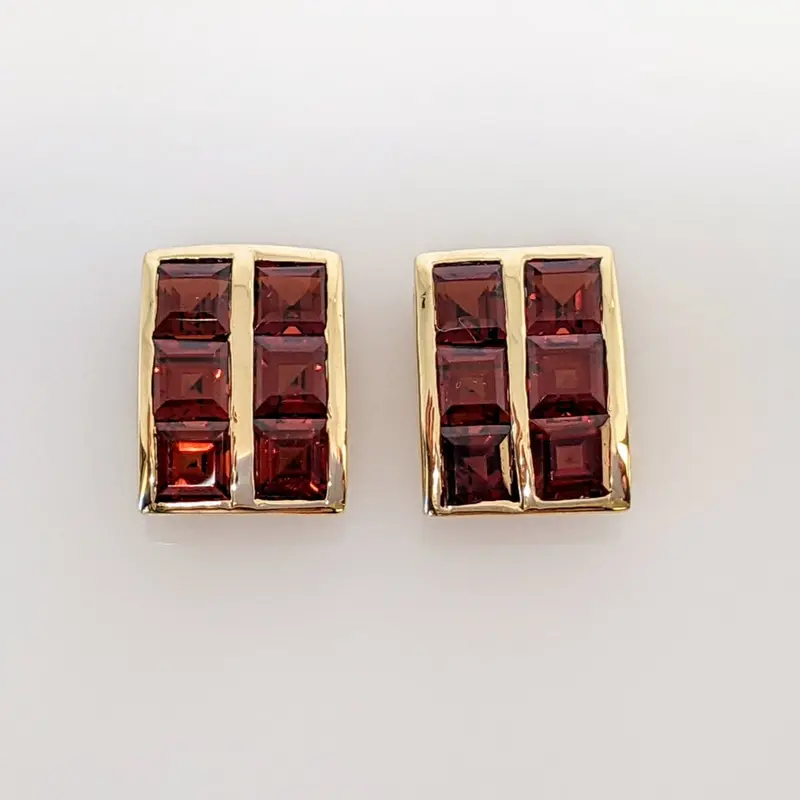 14K GARNET PRINCESS CUT (12) 4MM 2-ROW ESTATE EARRINGS 4.5 GRAMS
