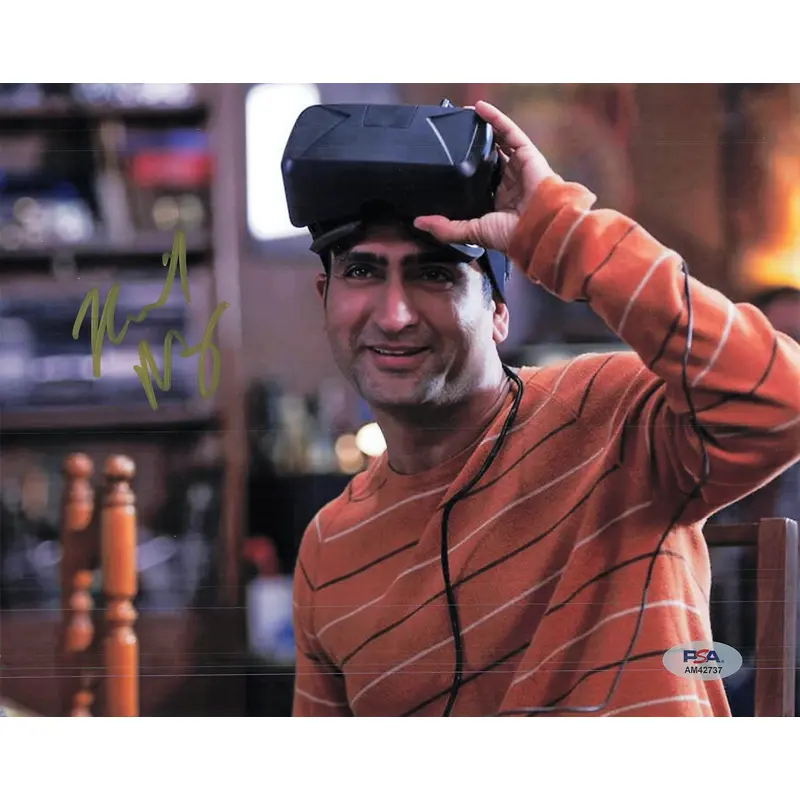 KUMAIL NANJIANI signed 8x10 photo PSA/DNA Autographed
