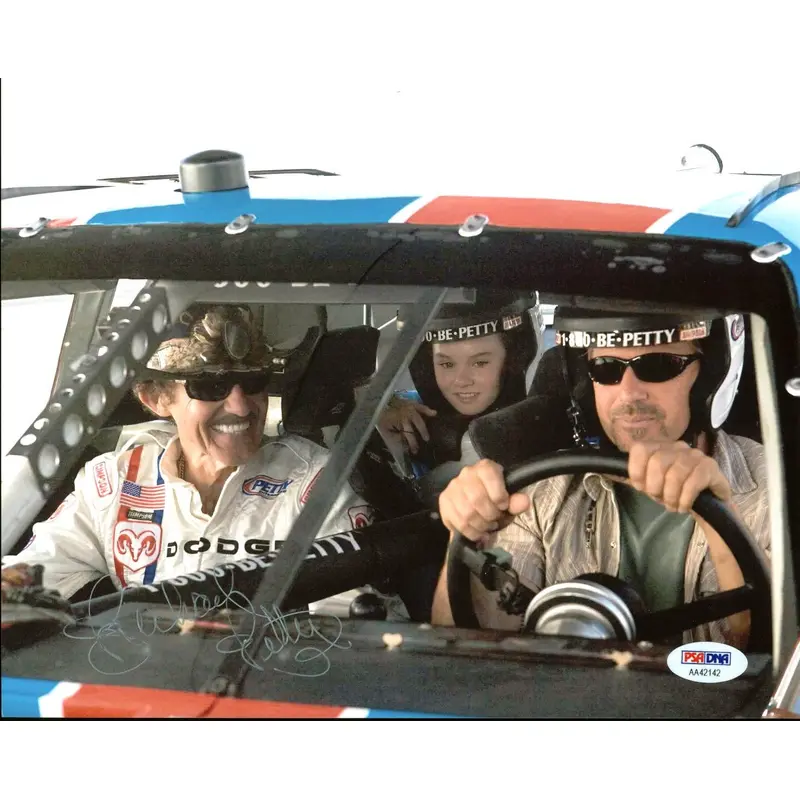 Richard Petty Authentic Signed 8X10 Photo Autographed PSA/DNA #AA42142