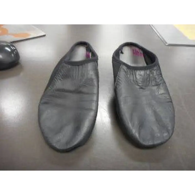 Used Bloch Youth Ballet Shoes Sz 11.5y