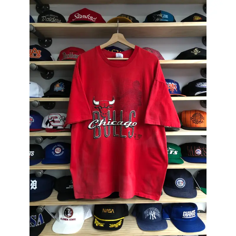 Vintage 90s Chicago Bulls Spellout Tee Size 2XL