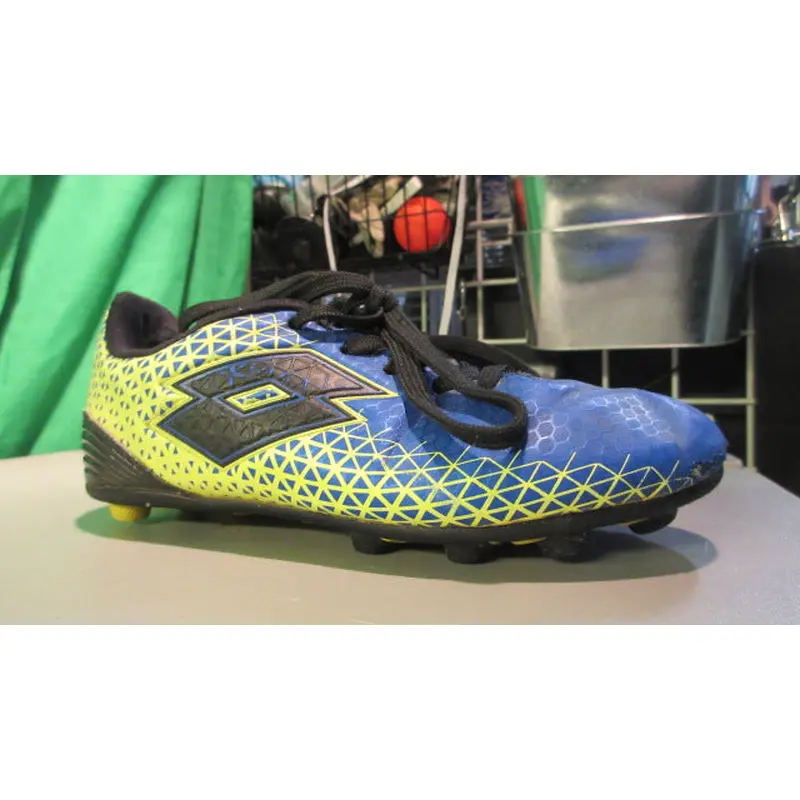 Used Lotto Youth 2Y Soccer Cleats - Some Wear