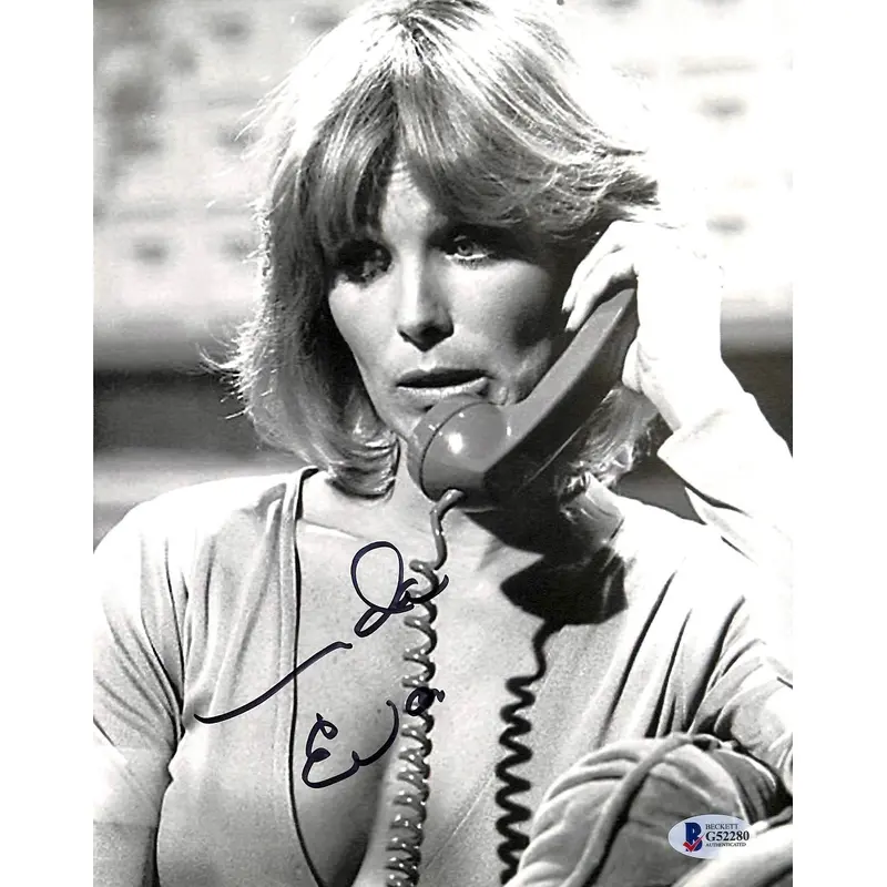 Linda Evans Dynasty Sexy Authentic Signed 8x10 Photo Autographed BAS #G52280