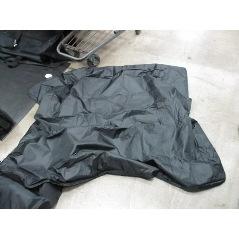 Used Dick's Sporting Goods Stadium Seat with Stadium Blanket