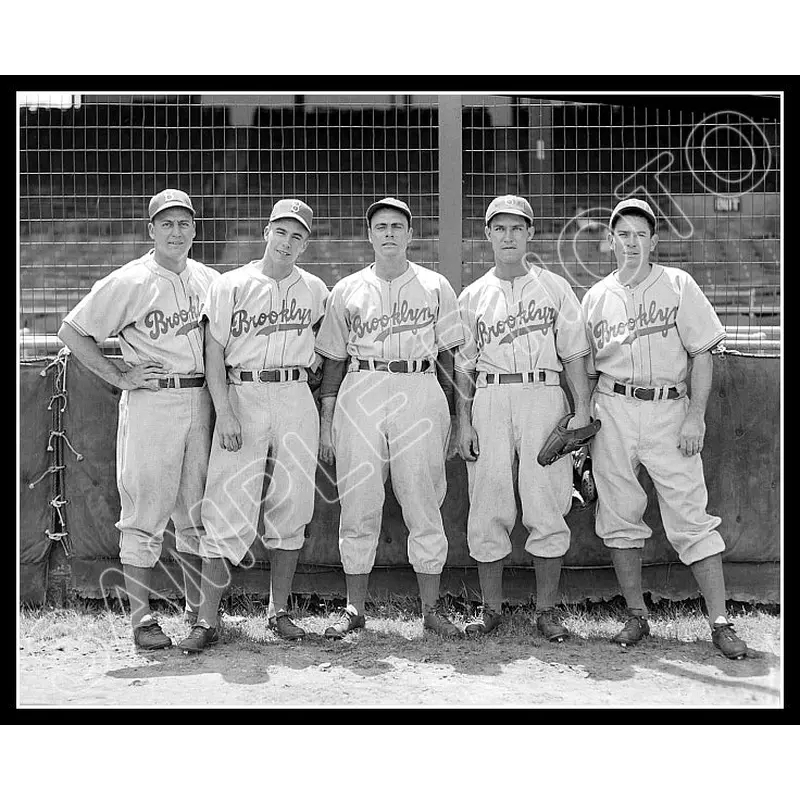 1941 Brooklyn Dodgers 8X10 Photo - Reese Owen Reiser Herman Higbe - 881