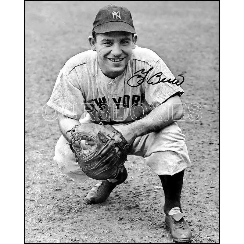 Yogi Berra 8X10 Photo - Autographed New York Yankees - 461