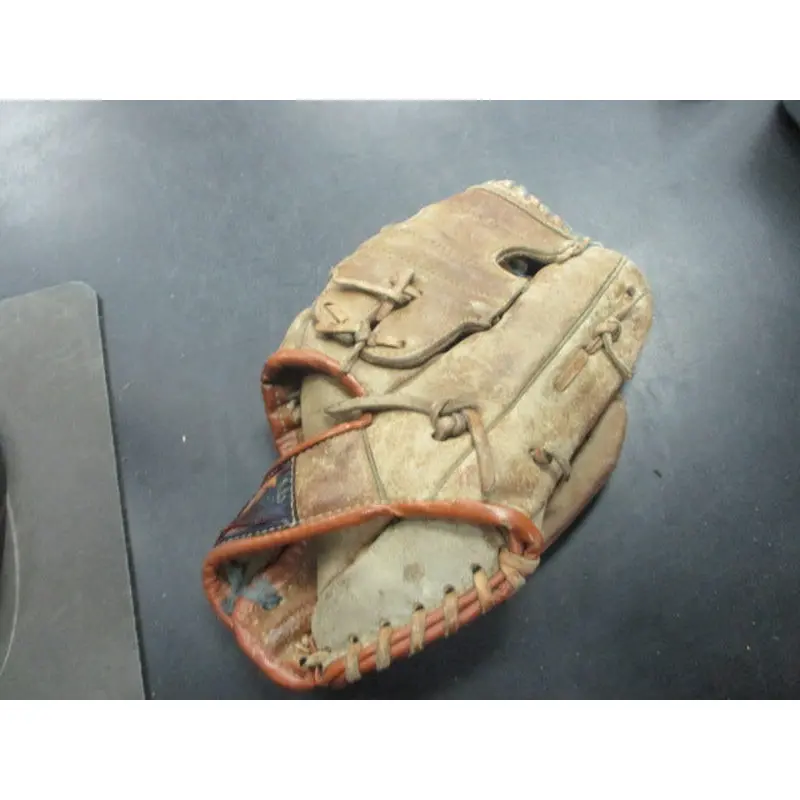 Vintage Spalding Don Kessinger Leather Baseball Glove