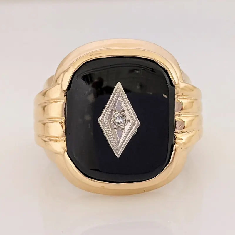 10K ONYX EMERALD CUT 12X15 WITH MELEE ESTATE RING 6.4 GRAMS