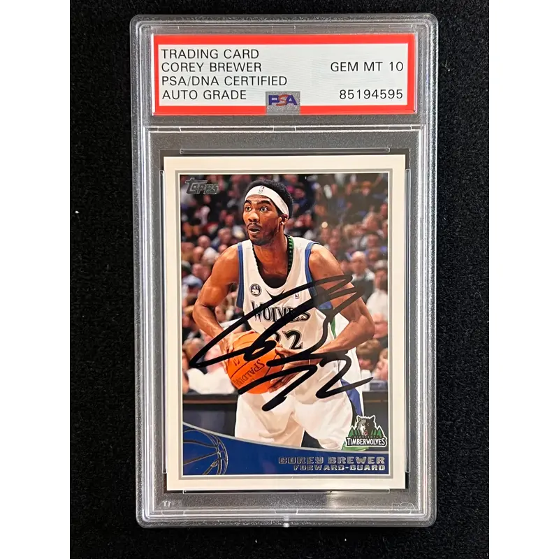 2009-10 Topps #171 Corey Brewer Signed Card AUTO PSA/DNA Slabbed Timberwolves