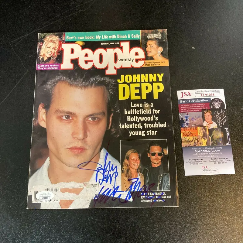 Johnny Depp & Girlfriend Kate Moss Signed People Magazine With JSA COA