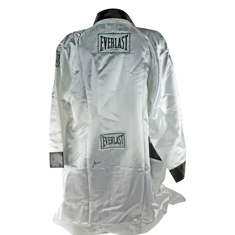 Muhammad Ali Authentic Signed Everlast Boxing Robe PSA/DNA ITP #4A53182