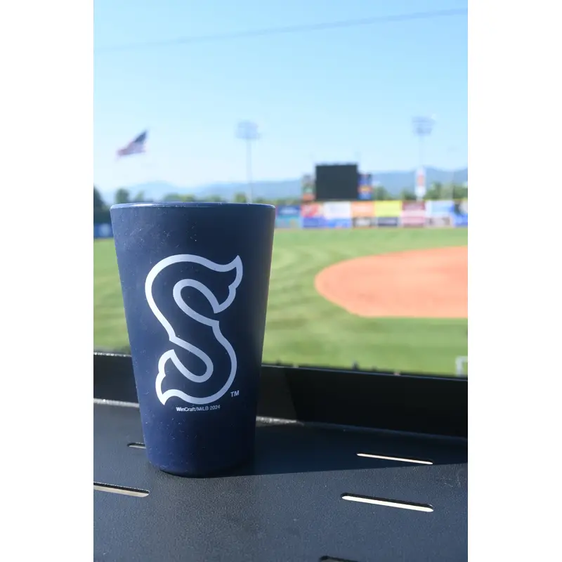 Salem Red Sox Silicone 16 Oz Pint Glass