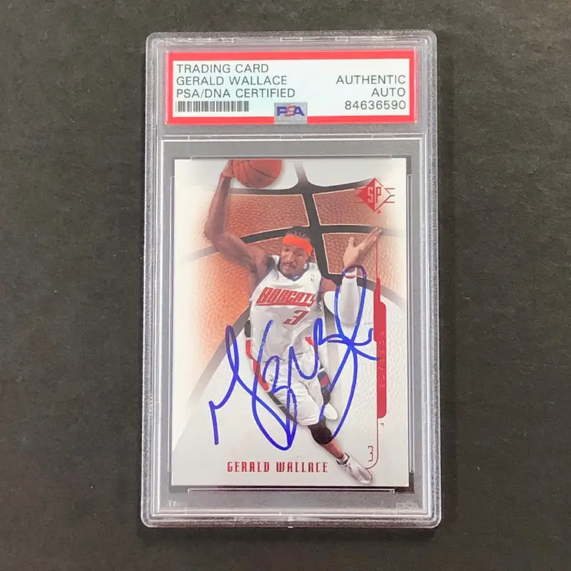 2008-09 Upper Deck #24 Gerald Wallace Signed Card AUTO PSA Slabbed Bobcats