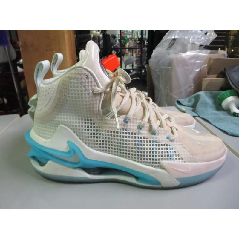Used Nike Air Basketball Shoes Size Men's 10.5