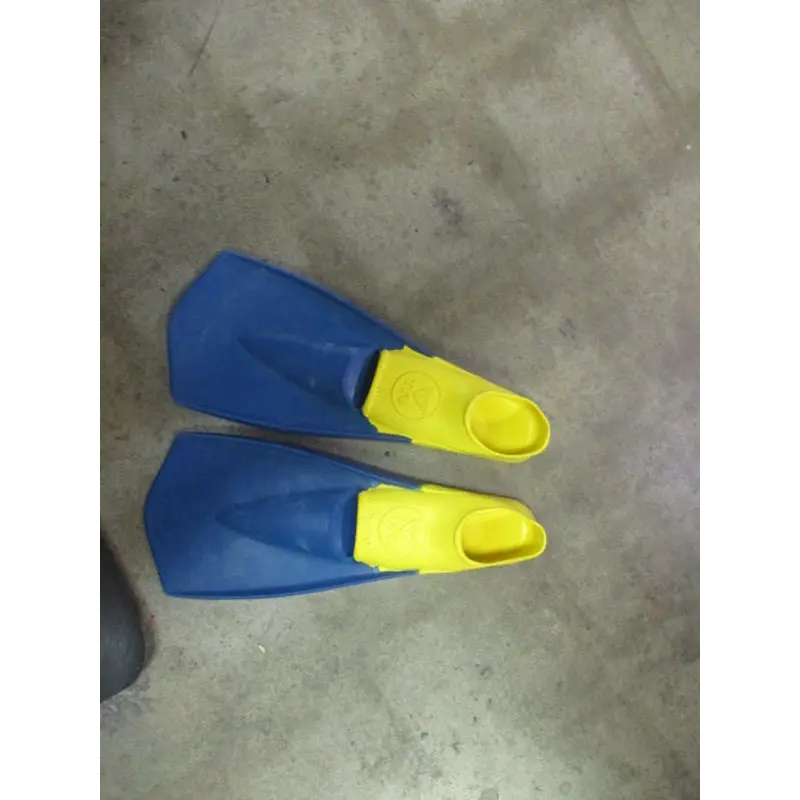 Used TYR Swim Fins Size 3-5