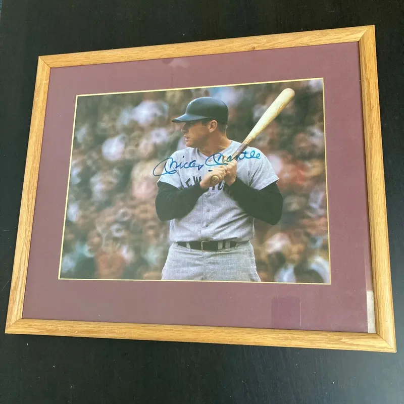 Beautiful Mickey Mantle Signed 11x14 Large Photo Custom Framed PSA DNA COA