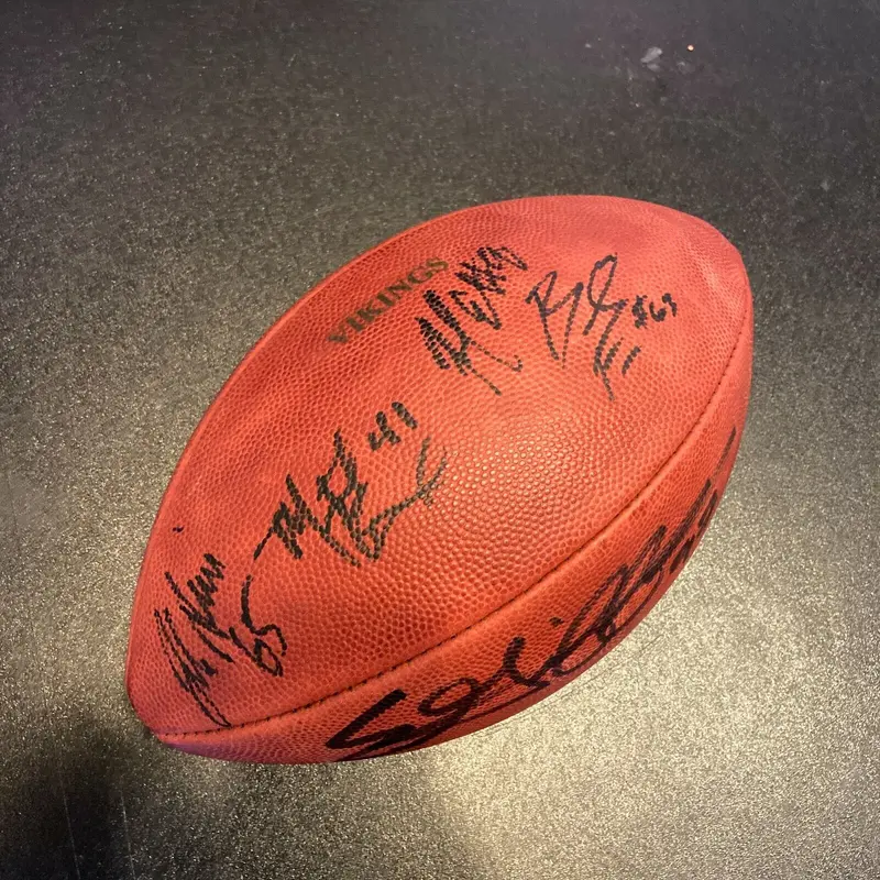 2011 Minnesota Vikings Team Signed Autographed Wilson NFL Game Issued Football