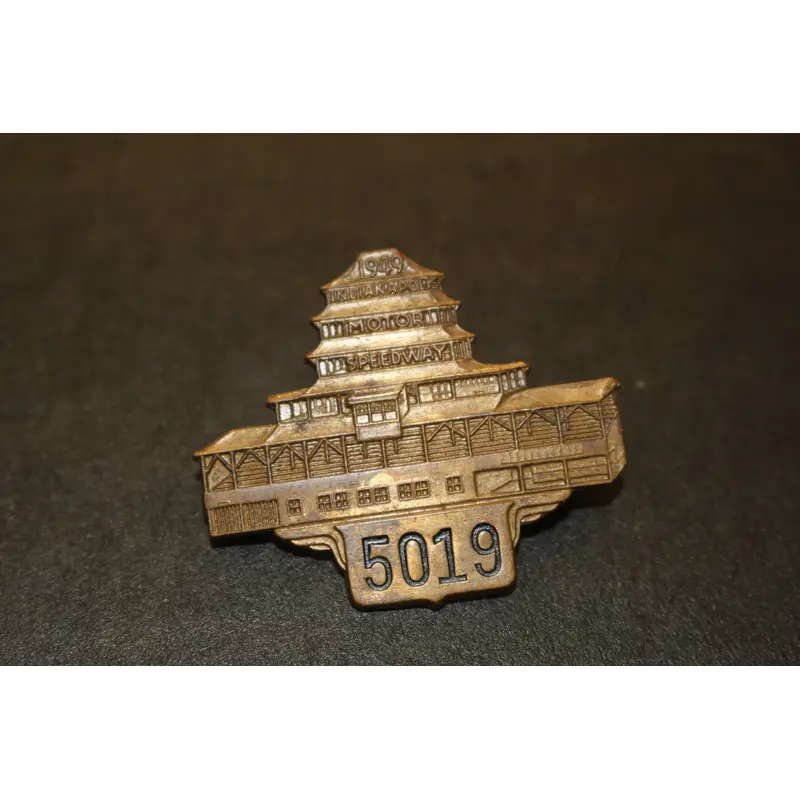 1949 Indianapolis 500 Pit Badge #5019