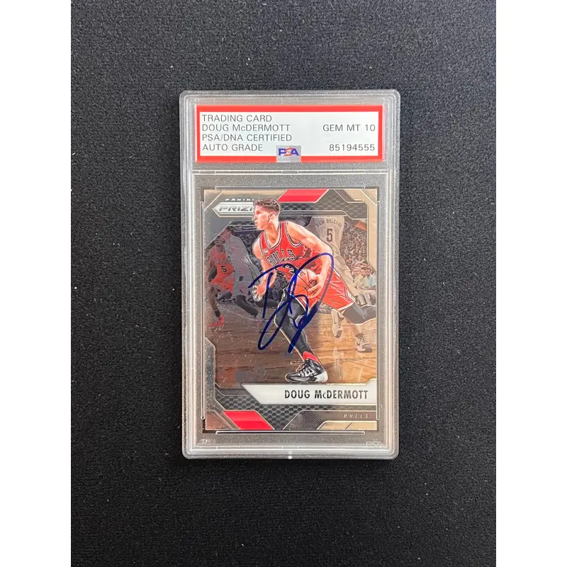 2016-17 Panini Prizm #28 Doug McDermott Signed Card AUTO 10 PSA Slabbed Bulls