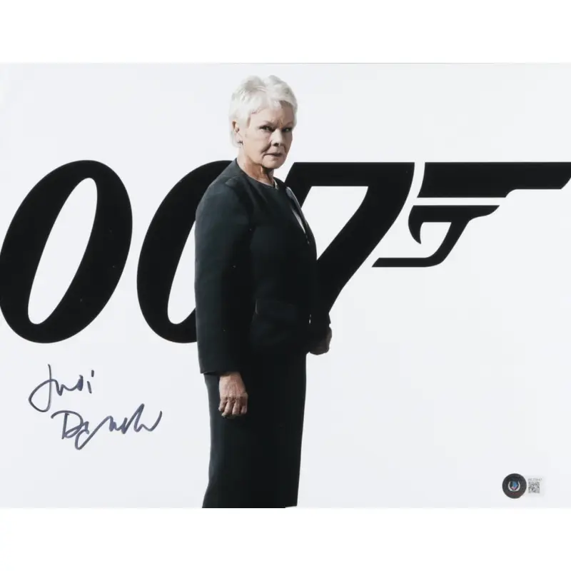 Judi Dench Signed "Quantum of Solace" 11x14 Photo (Beckett)