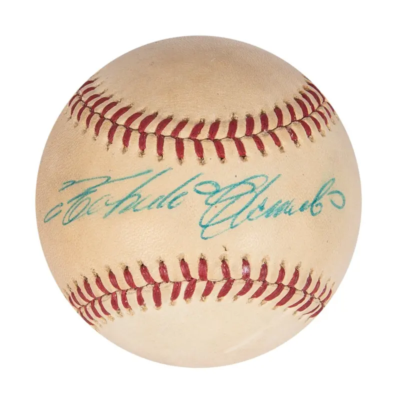 Stunning Roberto Clemente Single Signed Autographed Baseball Beckett COA