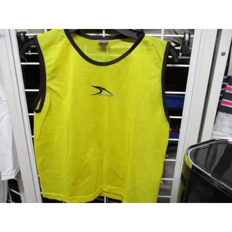 Used Score Youth soccer Pinnie Size Youth