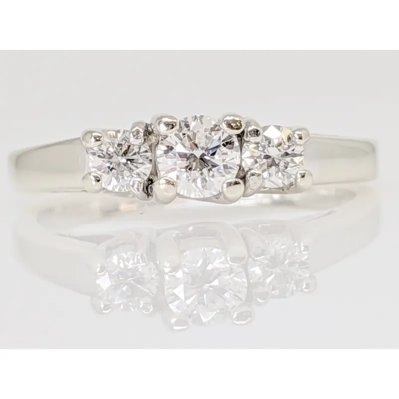 14K WHITE .42 CARAT TOTAL WEIGHT I1 G DIAMOND ROUND (3) TRINITY ESTATE RING 3.1 GRAMS