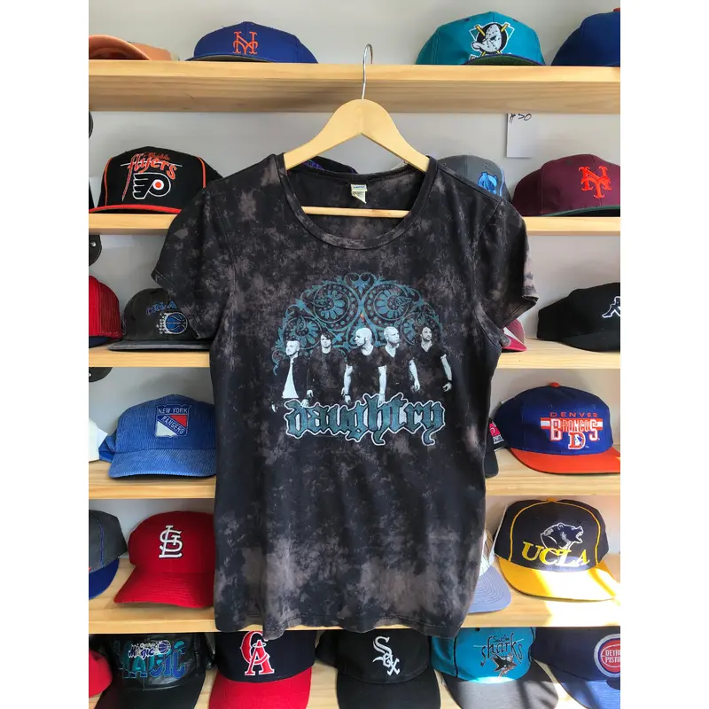 Vintage 2009 Daughtry Acid Wash Band Tee Womens Size XL