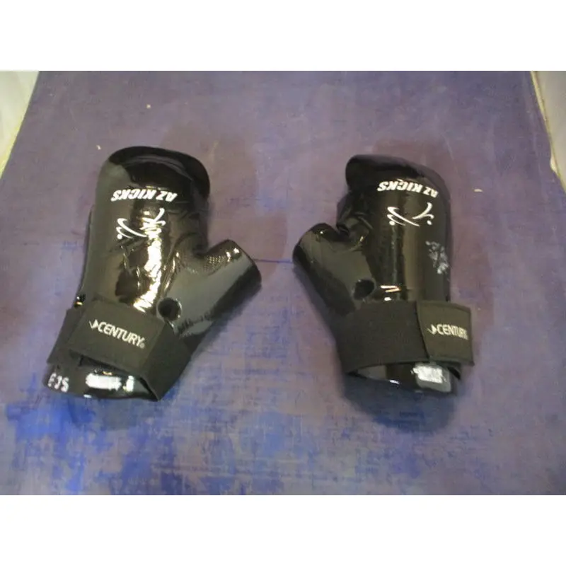 Used Century AZ Kicks Sparring Gloves Size Youth