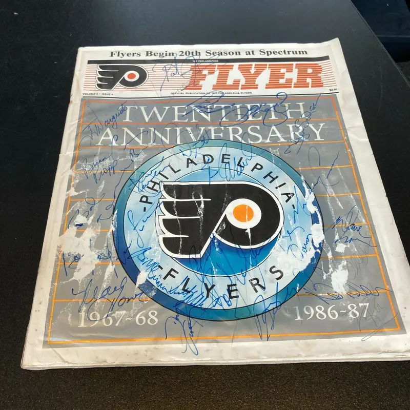 1986-87 Philadelphia Flyers Team Signed Autographed Program