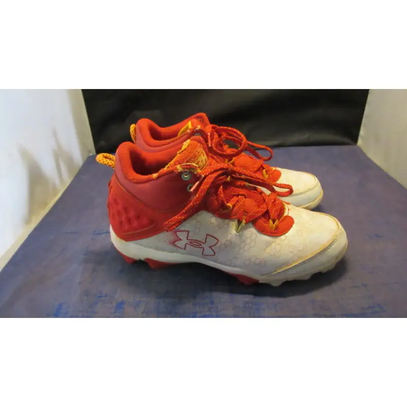 Used Under Armour Harper 8 TPU Cleats Youth Size 4 - wear on ankles
