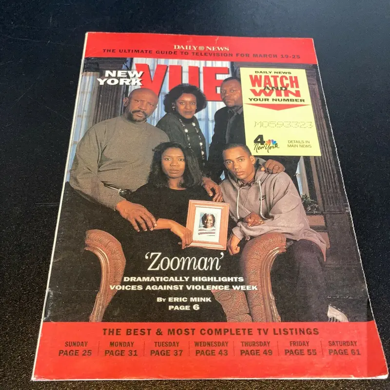 Louis Gossett Jr. Signed Autographed Vintage Magazine