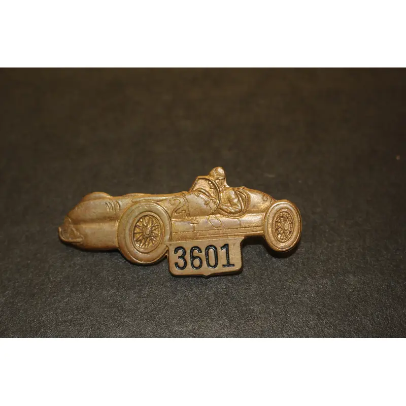 1947 Indianapolis 500 Pit Badge, 3601