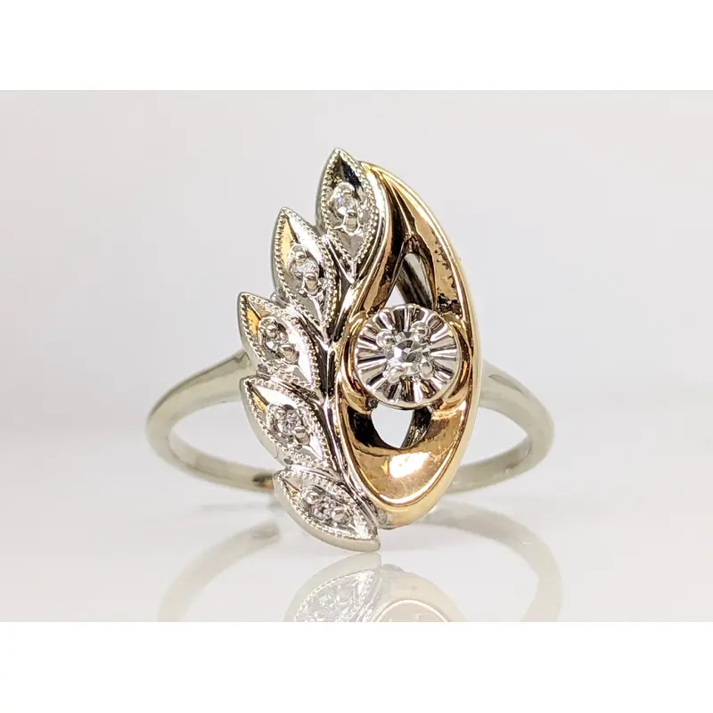 14K TWO-TONE .09 CARAT TOTAL DIAMOND ROUND VVS1 I (6) ESTATE LEAF STYLE RING 4.6 GRAMS