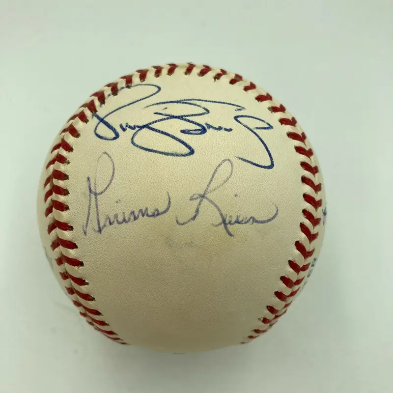 Mariano Rivera Rookie 1995 New York Yankees Team Signed Baseball With JSA COA