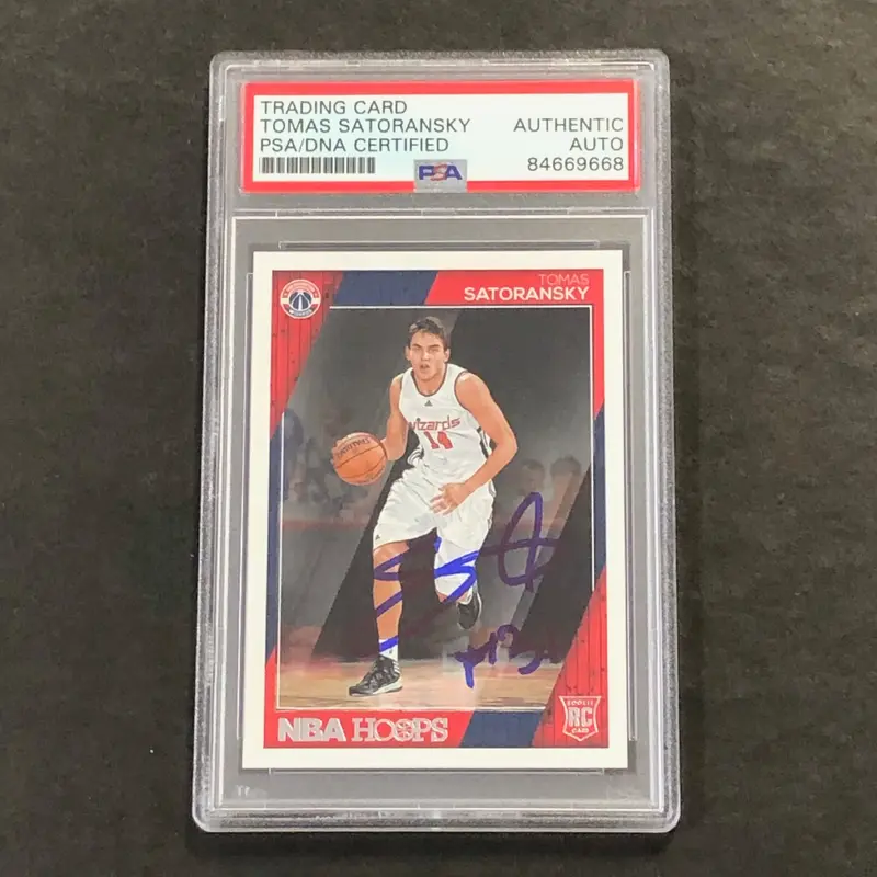 2016-17 NBA Hoops #281 Tomas Satoransky Signed AUTO PSA Slabbed RC Wizards