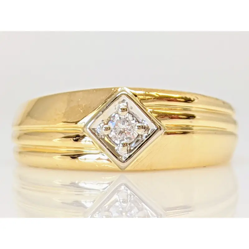 14K .05 CARAT TOTAL SI H ROUND DIAMOND ESTATE BAND 3.9 GRAMS