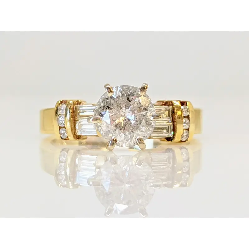 14K 1.19 CARAT TOTAL WEIGHT I3 H DIAMOND ROUND (7) BAGUETTE (4) ESTATE RING 3.9 GRAMS